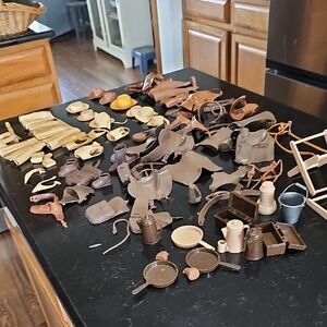 Vintage Marx Western Pieces